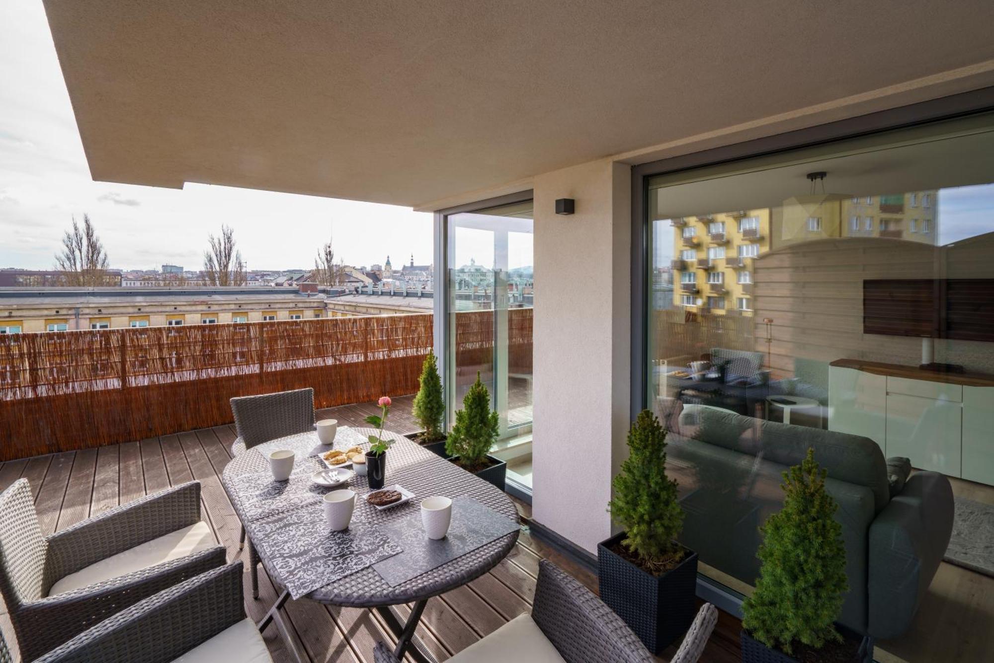 Apartament Z Tarasem Kielce Eksteriør bilde